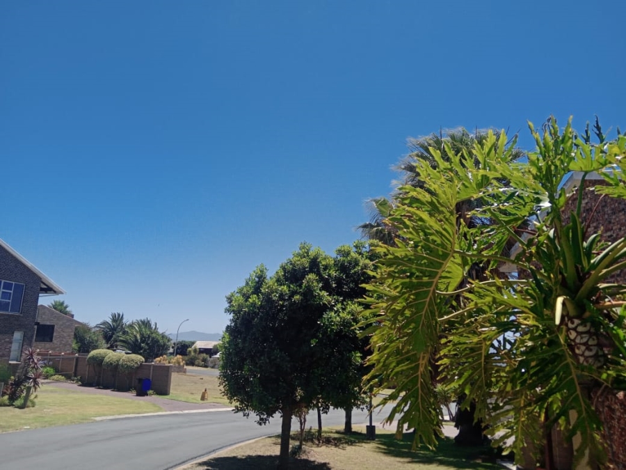 Commercial Property for Sale in Wavecrest Eastern Cape